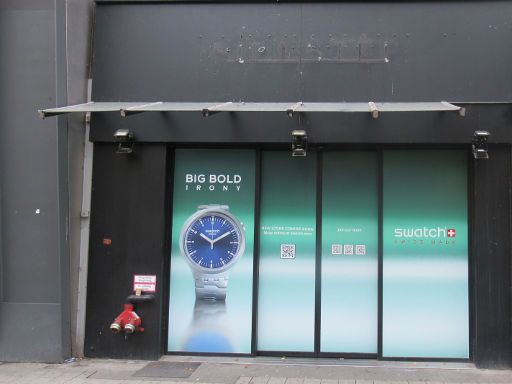 Einkaufen, Hannover, Deutschland, Swatch® in der Georgstraße 24, 30159 Hannover im Oktober 2023