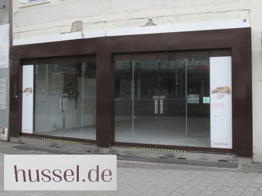 Einkaufen, Hannover, Deutschland, Hussel Filiale in der Bahnhofstrasse 2 im April 2024 geschlossen