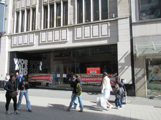 Einkaufen, Hannover, Deutschland, WORMLAND Filiale in der Gro&szlig;e Packhofstra&szlig;e 14 im April 2026 geschlossen