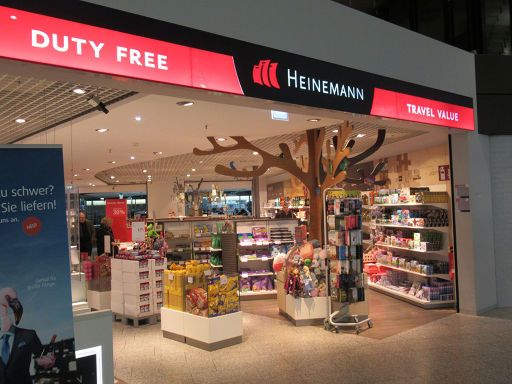 Flughafen Hannover Airport HAJ, Hannover, Deutschland, Heinemann Duty Free Travel Value im Terminal A Abflugebene