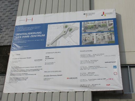 Ihme-Zentrum Revitalisierung, Hannover, Deutschland, Bauschild mit ausführenden Unternehmen