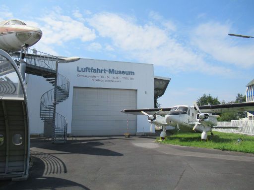 Luftfahrt Museum Hannover-Laatzen, Hannover, Deutschland, Außenansicht in der Ulmer Straße 2, 30880 Laatzen