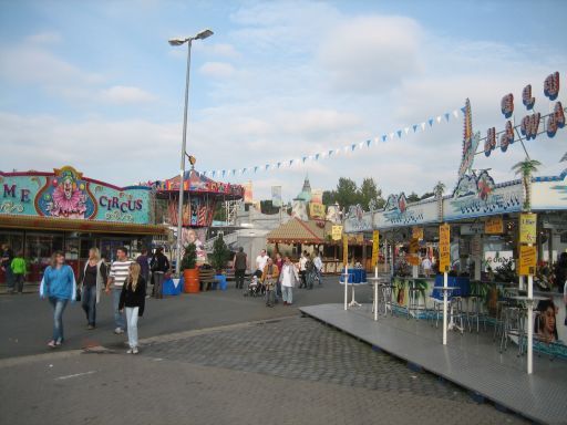 Hannover, Deutschland, Oktoberfest 2010, leerer Festplatz