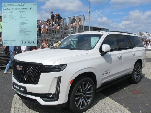 PS Days 2025, Hannover, Deutschland, Cadillac Escalde, Gebrauchtfahrzeug 119 590,- Euro Auto Nagel