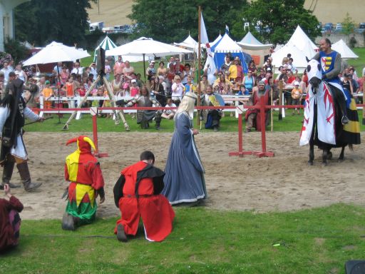 Ritterspiele Schloss Oelber, Baddeckenstedt, Deutschland, Beginn der Ritterspiele