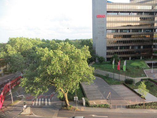 AMERON® Hotel Regent, Köln, Deutschland, Ausblick aus dem Zimmer 502 Richtung ERGO und DKV Versicherungen