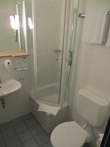 Best Western Hotel München Airport, Erding, Deutschland, Bad mit Duschkabine und WC