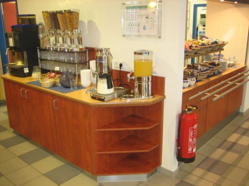 ibis budget (ehemals Etap Hotel), Stuttgart City, Stuttgart, Deutschland, Frühstücksbuffet