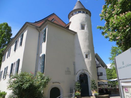 PRIMA Hotel Schloss Rockenhausen (ehemals Hotel am Schloss), Rockenhausen, Deutschland, Außenansicht des alten Schlosses im Hintergrund das Hotel