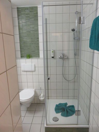 Hotel Residenz, Oberhausen, Deutschland, Bad mit WC und Dusche