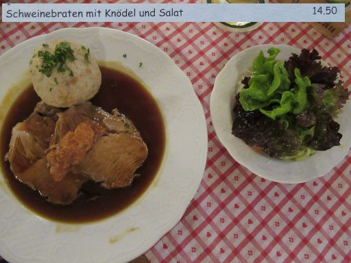 Hotel Unterwirt, Eggstätt, Deutschland, Schweinebraten im Juni 2025 in der Gaststube