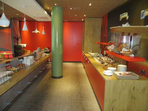 ibis Hannover City, Hannover, Deutschland, ein Teil vom Frühstücksbuffet