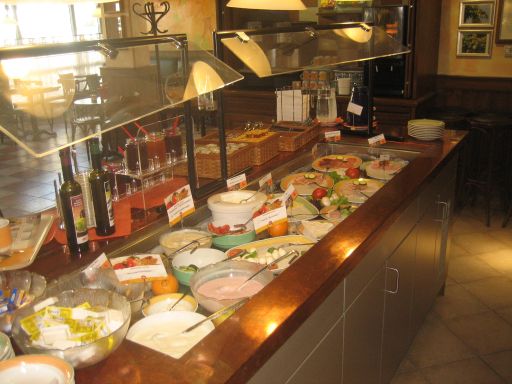 Ibis München Garching, Garching, Deutschland, ein Teil vom Frühstücksbuffet