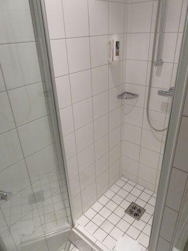 Mercure Hotel Hannover Mitte, Hannover, Deutschland, Bad mit Dusche