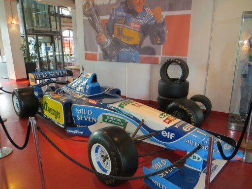 Deutsches Sport & Olympia Museum, Köln, Deutschland, Benetton B195 Renault Formel 1 Fahrzeug von 1995