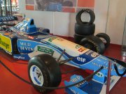 Deutsches Sport & Olympia Museum, Köln, Deutschland, Benetton B195 Renault Formel 1 Fahrzeug von 1995