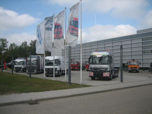 Mercedes–Benz Daimler LKW Werk Wörth, Branchen Informations Center, Freigelände