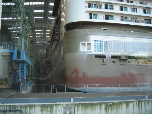 Meyer Werft, Papenburg, Deutschland, geöffnetes Tor der großen Halle