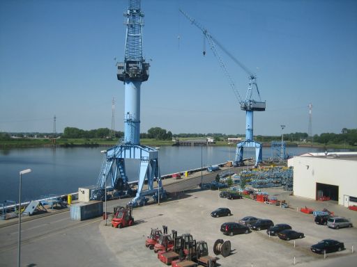 Meyer Werft, Papenburg, Deutschland, Hafen der Werft