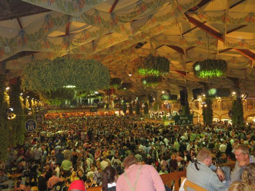 München, Deutschland, Oktoberfest 2016, Blick von der Empore Hofbräu Festzelt