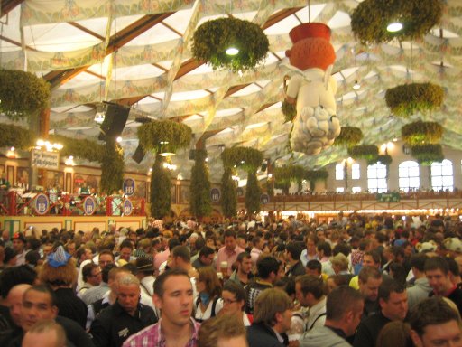 München, Deutschland, Oktoberfest Festzelte 2011, Hofbräu Festzelt