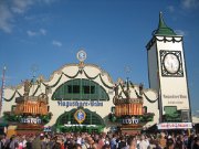 München, Deutschland, Oktoberfest Festzelte 2011, Augustiner Bräu Festhalle