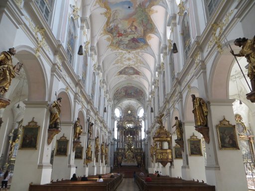 Sankt Peter Kirche, München, Deutschland, Kirchenschiff