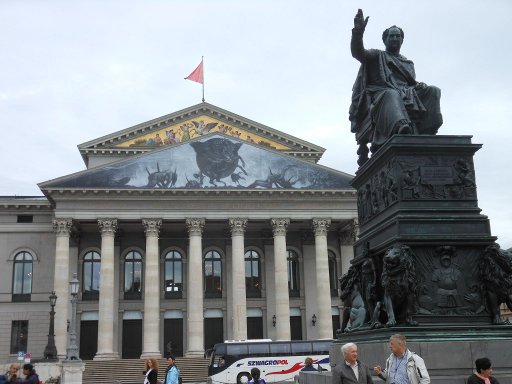 Weis(s)er Stadtvogel, München, Deutschland, Minga – Boarisch gredt, Oper