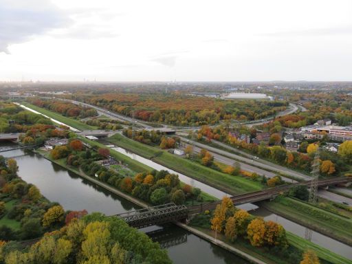 Gasometer, Oberhausen, Deutschland, Ausblick auf die A45, B223 und den Rhein Herne Kanal