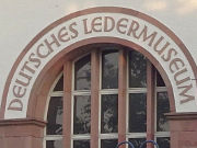 Offenbach am Main, Deutschland, Deutsches Ledermuseum, Außenansicht in der Frankfurter Straße 86, 63067 Offenbach am Main