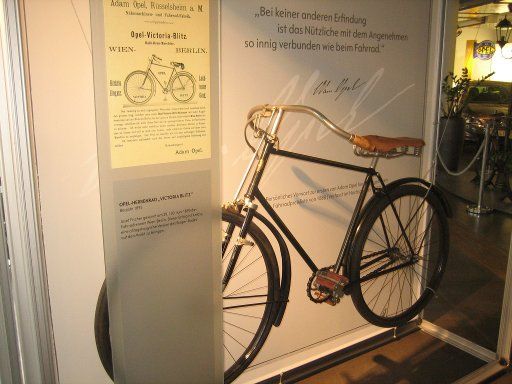 OPEL Forum, Rüsselsheim, Deutschland, Opel Victoria Blitz Fahrrad