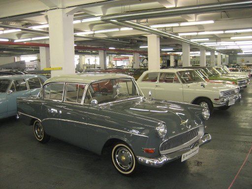 OPEL Forum, Rüsselsheim, Deutschland, Oldtimer Museum