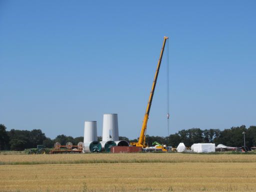 Windpark Leese-Loccum, Stolzenau, Deutschland, Aufbau Turm im Juli 2025