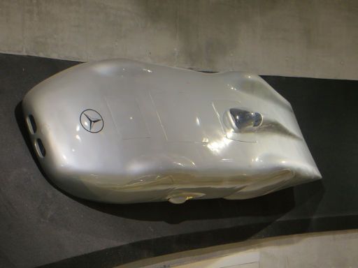 Stuttgart, Deutschland, Mercedes–Benz Museum, Mercedes–Benz W 125 Rekordfahrzeug