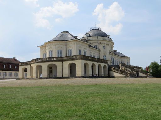 Stuttgart, Deutschland, Schloss Solitude, Außenansicht vom Park