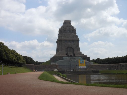 Völkerschlachtdenkmal, Leipzig, Deutschland, Ansicht von der Stadtseite