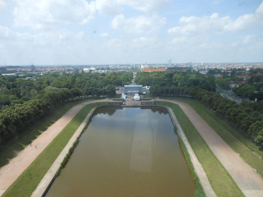 Völkerschlachtdenkmal, Leipzig, Deutschland, Ausblick Richtung Innenstadt