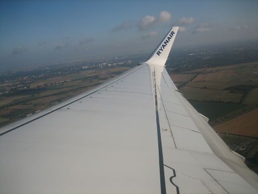 Weeze, Deutschland, Flughafen NRN, Ryanair Anflug im August 2009