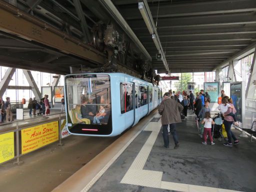 Wuppertal, Deutschland, Schwebebahn, Bahnsteig Alter Markt