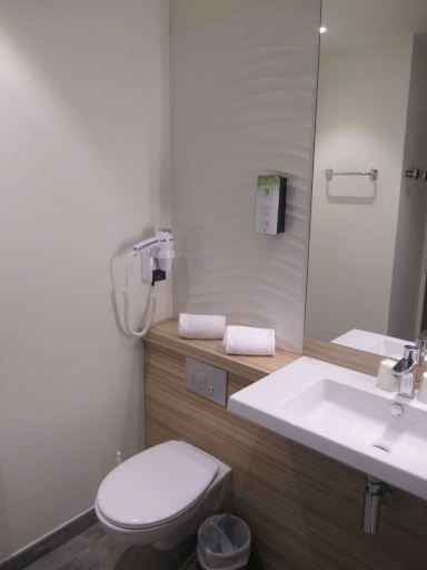 Campanile PRIME, Saint Jean de Luz, Frankreich, Frankreich, Bad mit WC und Waschbecken
