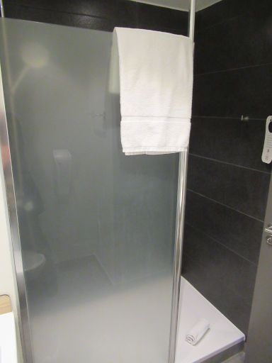Campanile PRIME, Saint Jean de Luz, Frankreich, Bad mit Duschkabine