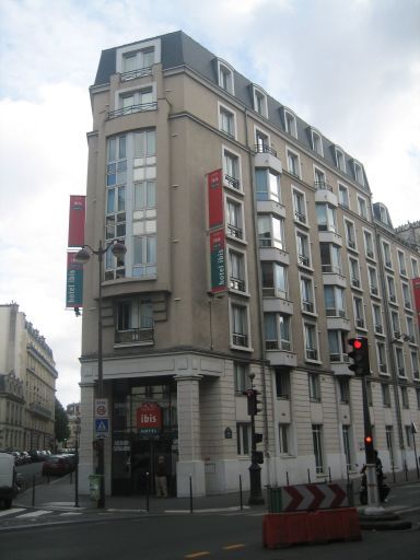 ibis Paris Gare du Nord Château Landon 10ème, Paros, Frankreich, Außenansicht in der 197–199 Rue La Fayette, 75010 Paris