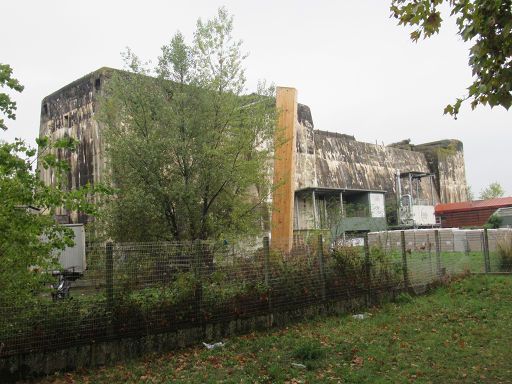 ehemaliger deutscher U-Boot Stützpunkt, Bordeaux, Frankreich, Diesel-Kraftstoffbunker