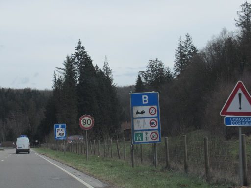 Grenzübergang La Chapelle, Frankreich – Beaubru, Belgien, Hinweise Höchstgeschwindigkeiten Belgien