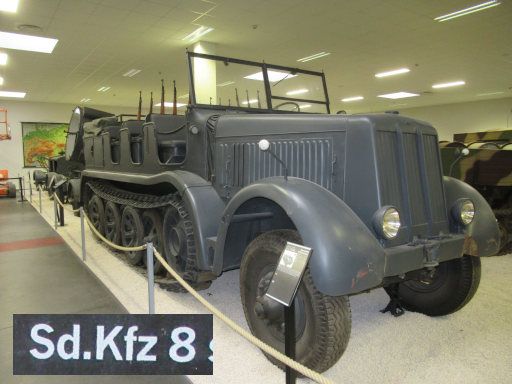 MM Park Milit&auml;r Museum, La Wantzenau, Frankreich, Sd.Kfz. 8