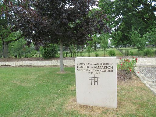 Deutscher Soldatenfriedhof, Fort de Malmaison, Laon, Frankreich, Eingang zum Friedhof