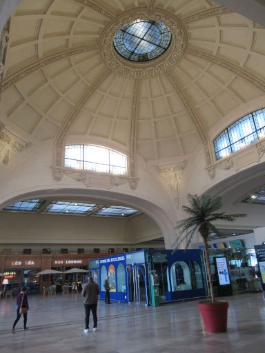 Limoges, Frankreich, Kuppeldach Bahnhof Limoges Bénédictins