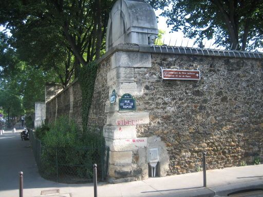 Friedhof Père Lachaise, Paris, Frankreich, Fußweg Eingang Rue du Repos 16, 75020 Paris