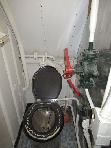 U-Boot Museum, L’Espadon, Saint Nazaire, Frankreich, U-Boot Espadon WC