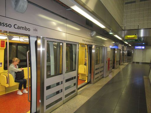 Metro, U-Bahn, Toulouse, Frankreich, Bahnsteig mit automatischen Türen